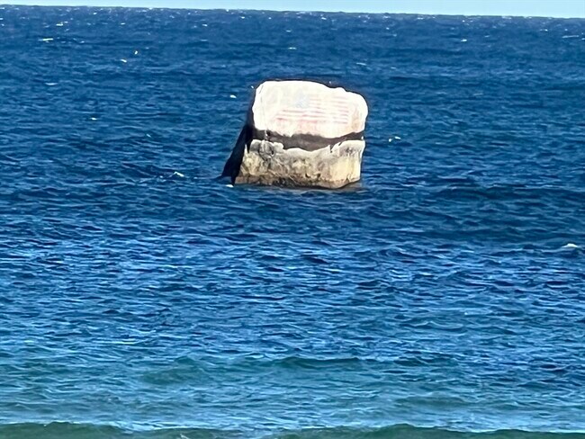 Building Photo - 52 Beach