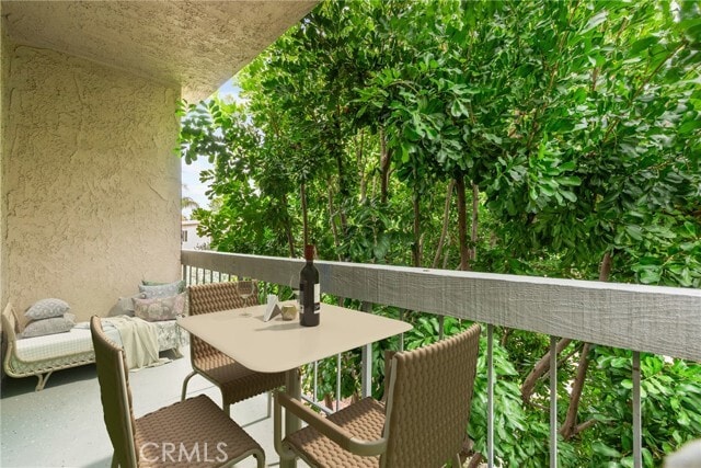 Building Photo - 5055 Coldwater Canyon Ave