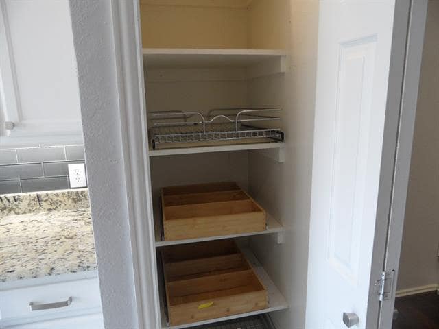 Building Photo - 5731 Remington Park Square