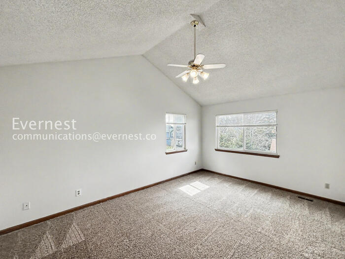Building Photo - 4930 Sprangler Dr