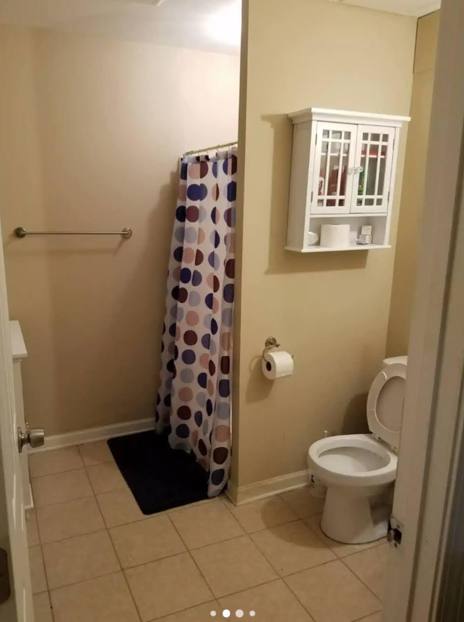 Building Photo - 396 Plantation Rd SW