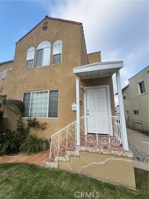 Building Photo - 1046 S Citrus Ave