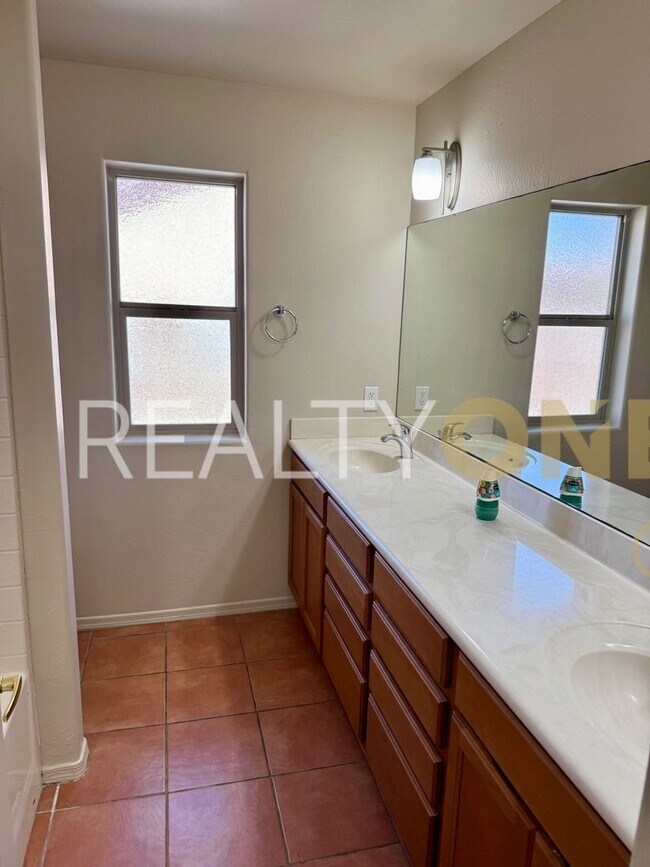Building Photo - Barkley Ranch Corner Lot Home with 3 Car G...
