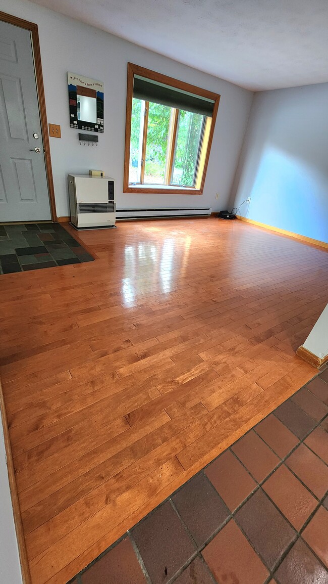 Building Photo - 237 Allen Ave