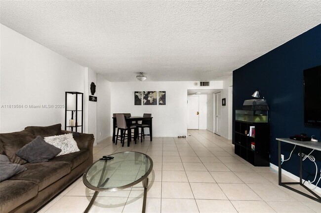Building Photo - 3800 S Ocean Dr