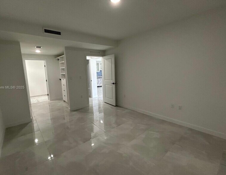 Building Photo - 14624 SW 261st Ter
