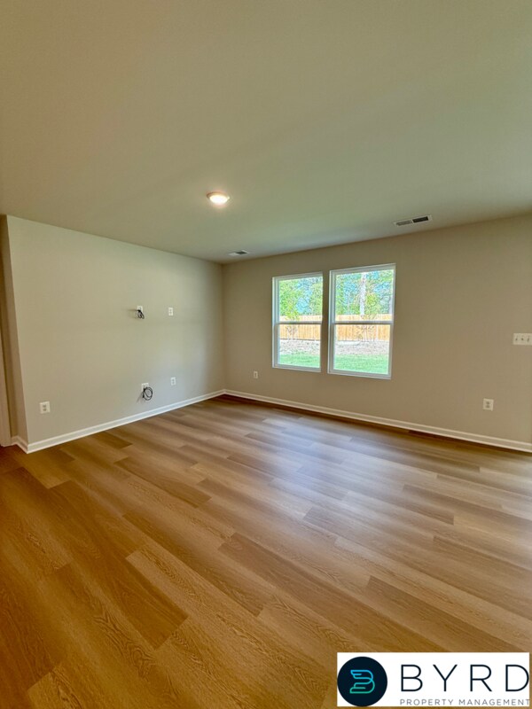 Building Photo - 421 Rivanna Hl Rd