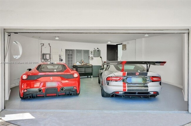 Building Photo - 3344 NE 167th St