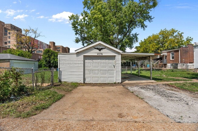 Building Photo - 4078 Meramec St