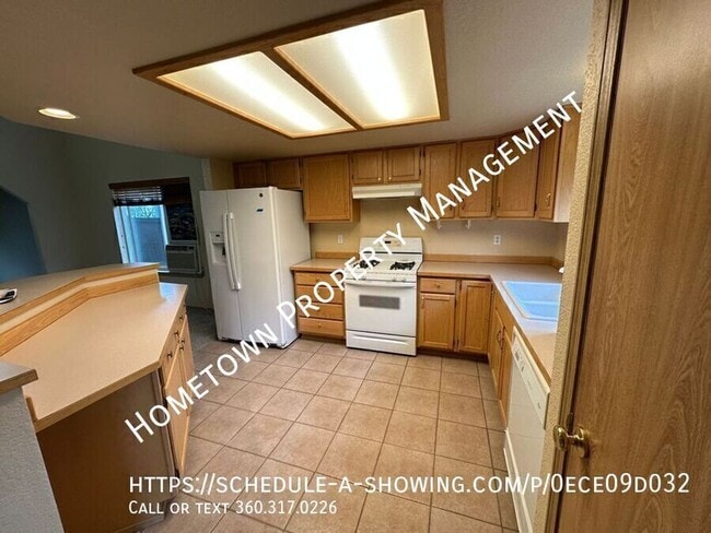 Building Photo - 5407 Komachin Loop SE