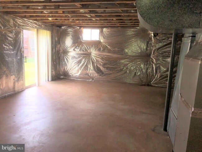 Building Photo - 46902 Wesleyan Ct