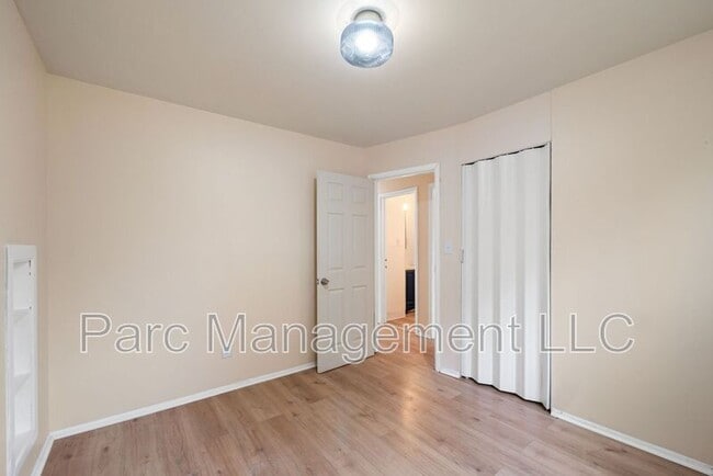 Building Photo - 15914 Dacosta St