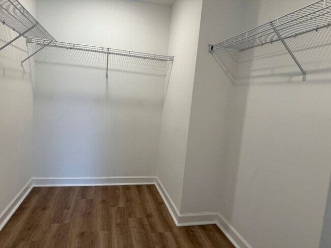 Building Photo - 3614 Silvery Wy