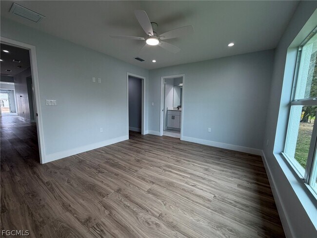 Building Photo - 1144-1146 SW 47th Terrace