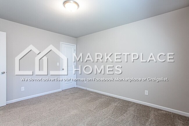 Building Photo - 236 W L Miller Dr