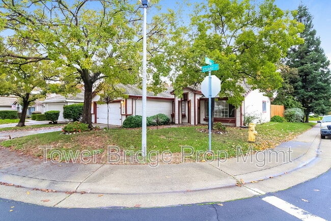 Building Photo - 4726 Stuart St