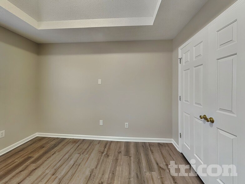 Building Photo - 589 Lakewater View Dr