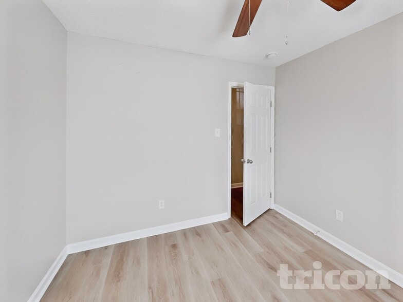 Building Photo - 119 Cambridge Elm Dr