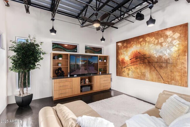 Building Photo - 7020 E 1st Ave