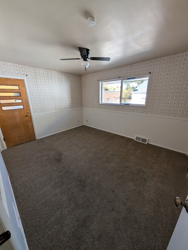 Building Photo - 129 N 100 W