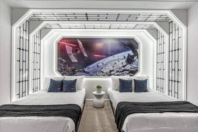 Building Photo - 9052 Sommerset Hills Dr