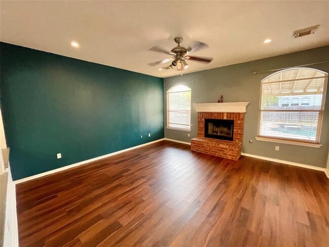 Building Photo - 3226 Raging River Dr