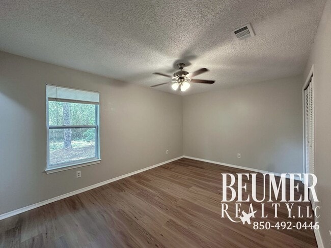 Building Photo - 4234 Baywoods Dr