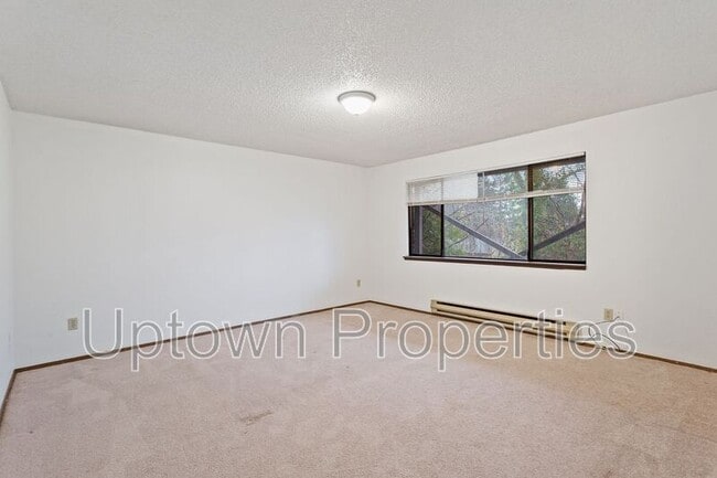 Building Photo - 250 Cervantes Cir