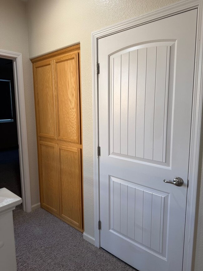 Building Photo - 4032 Vittoria Ln
