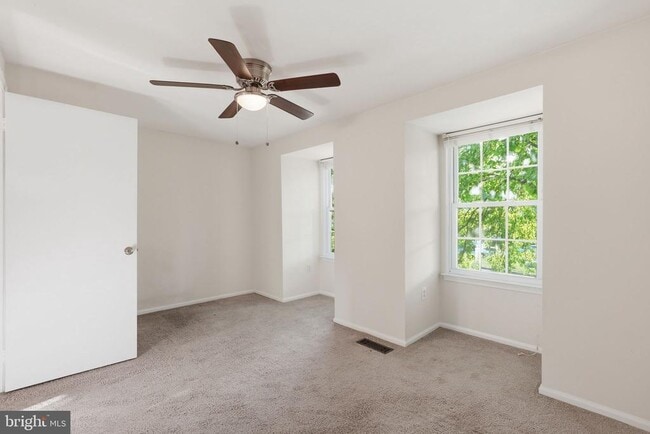 Building Photo - 129 Bickel Ct