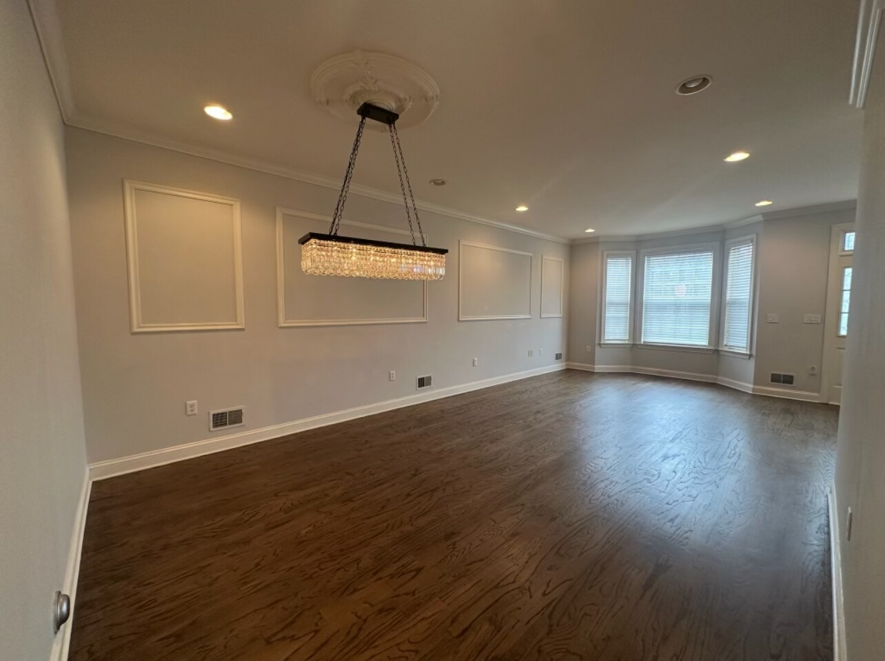 Building Photo - 163 Shinnecock Dr