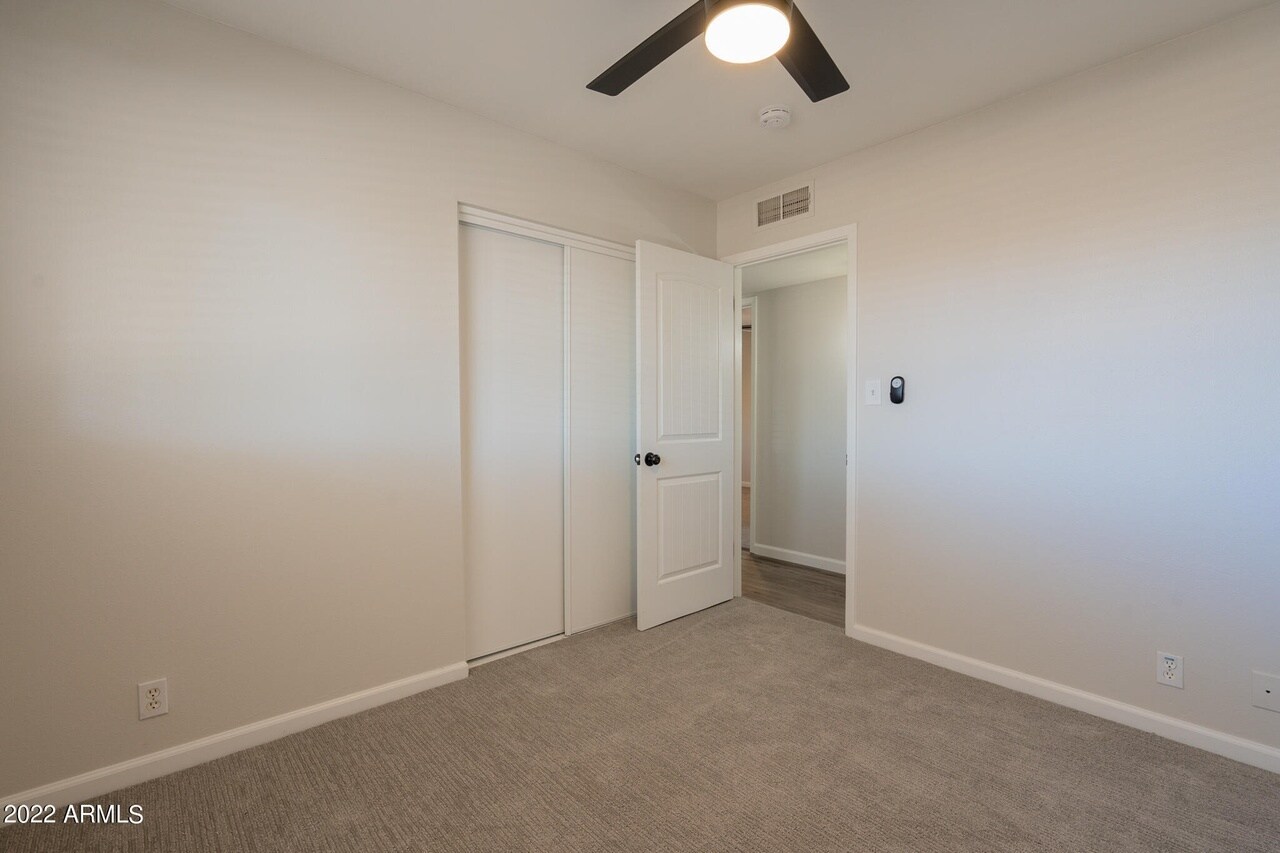 Building Photo - 822 W 18th St