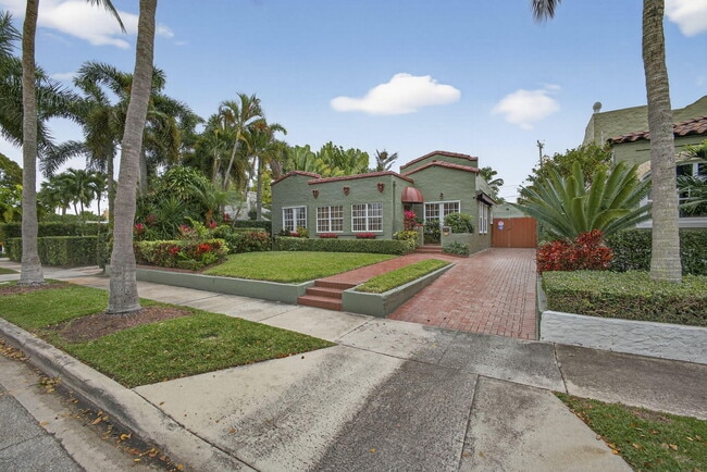 Building Photo - 616 Upland Rd