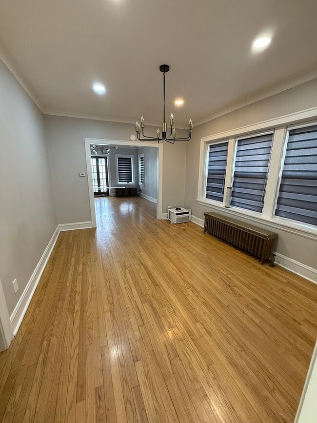 Building Photo - 2230 N Mulligan Ave