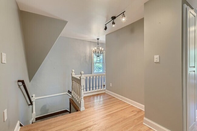 Building Photo - 4330 Wilson St, Minnetonka, MN, 55345
