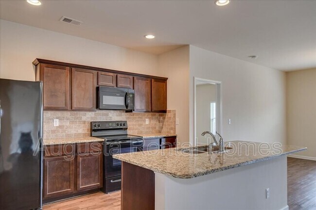 Building Photo - 141 Sims Ct