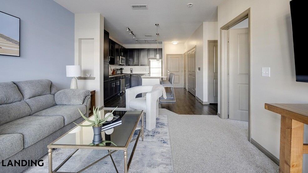 Building Photo - 1200 Brookwood Dr