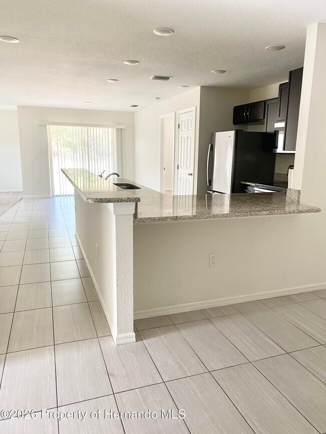 Building Photo - 5635 Pillar Ave