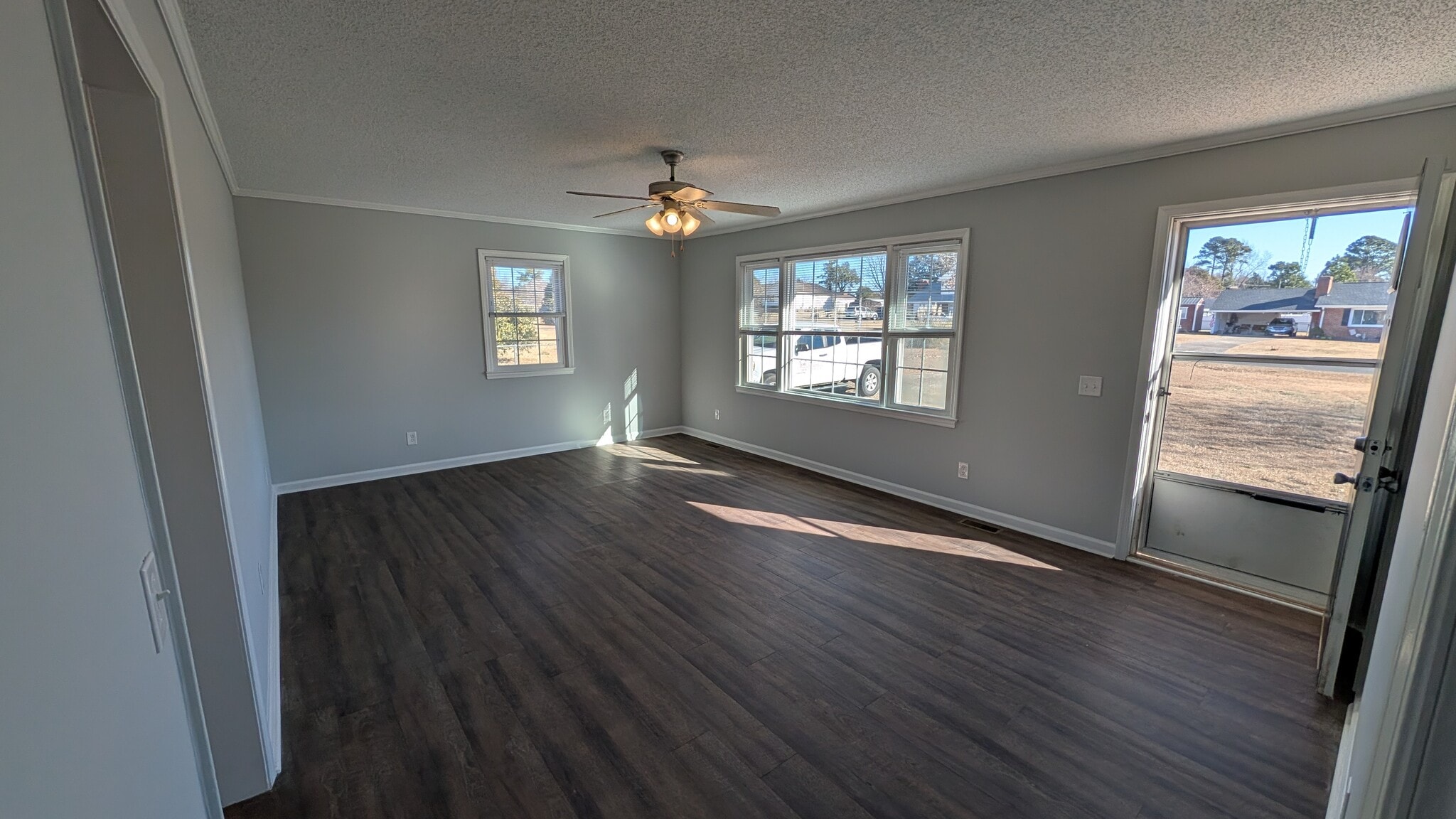 Building Photo - 3928 Pine Line Dr