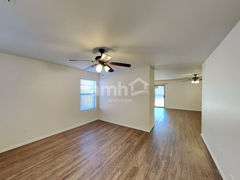 Building Photo - 1133 S 111th Cir