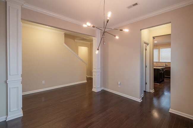 Building Photo - Spacious 4 Bedroom, 3.5 Bath Home for Rent in Pineville!