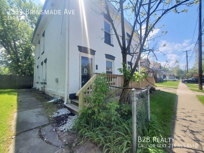 Building Photo - 7311 Brinsmade Ave
