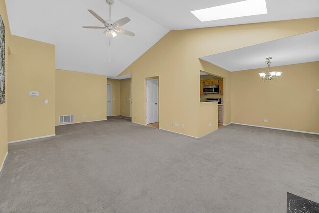 Building Photo - 2403 Mallow Ct