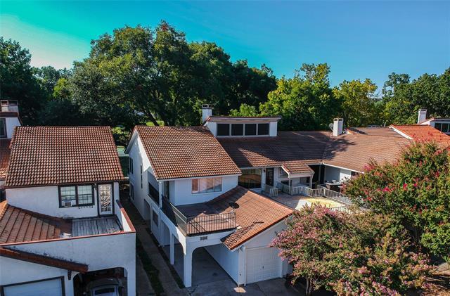 Building Photo - 3109 Lakeside Dr