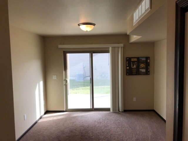 Building Photo - 216 Will Dr