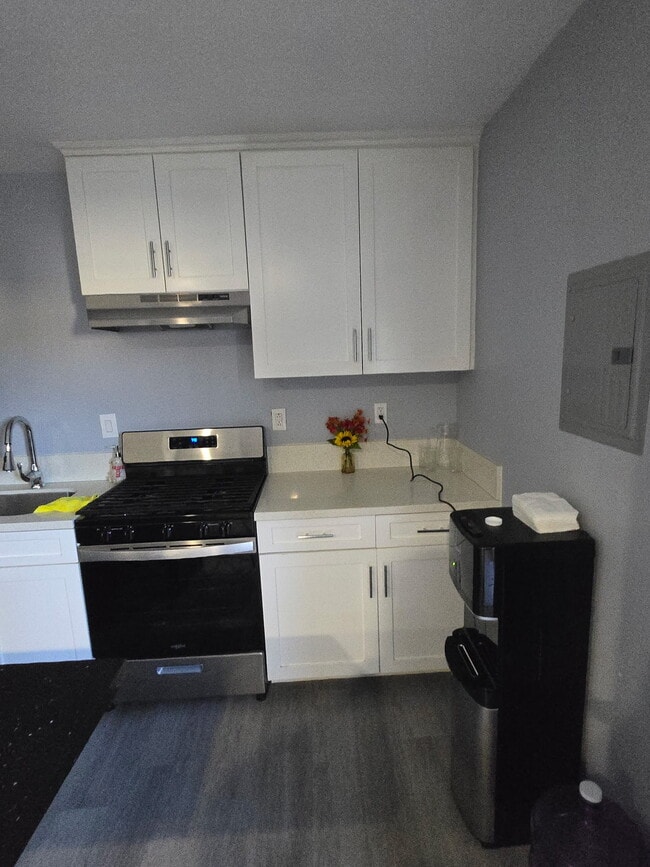 Primary Photo - 1000 S Amantha Ave