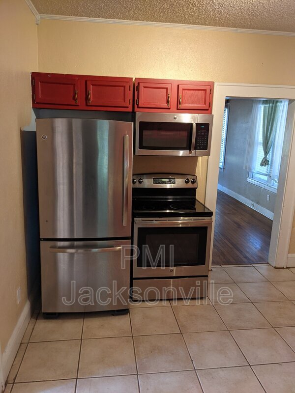 Building Photo - 1211 Hollywood Ave