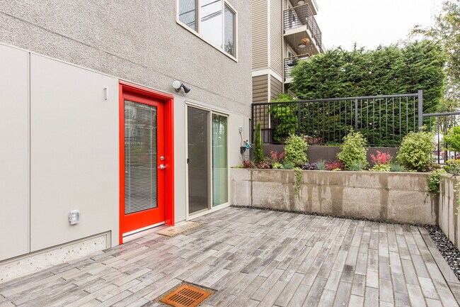 Building Photo - 2237 NW 59th-1