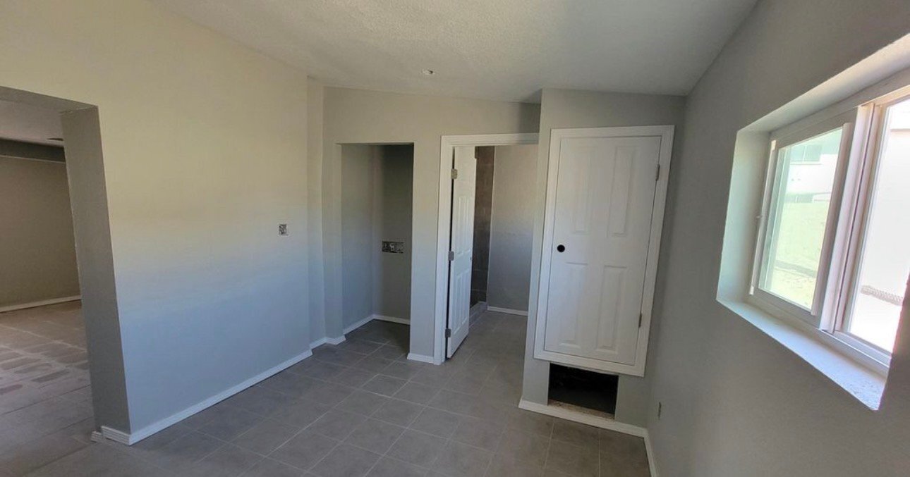 Building Photo - 231 Francis St