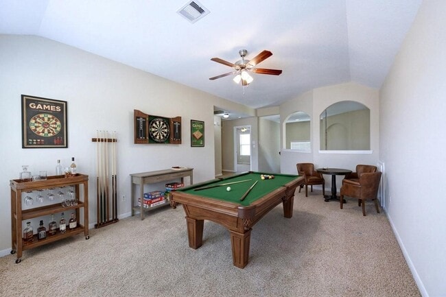 Building Photo - 26727 Henson Falls Dr